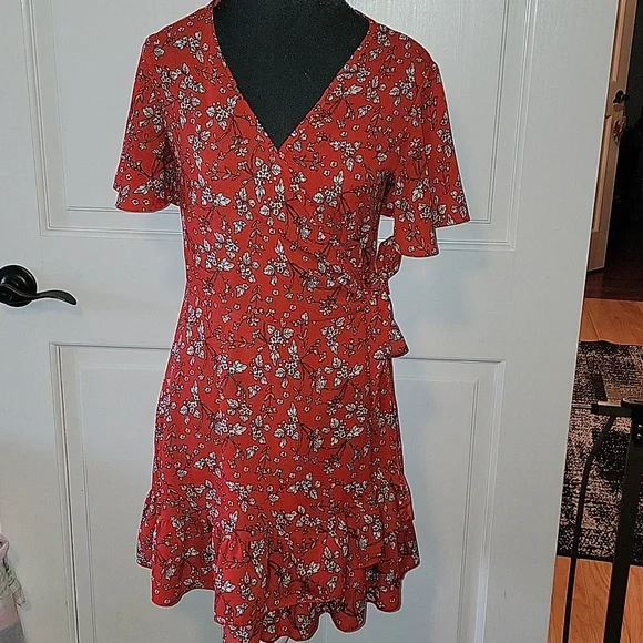Floral Red Wrap Dress Small - Picture 2 of 5